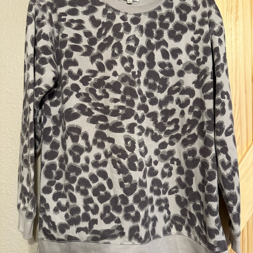 Maurice’s Gray Leopard Print Women's Top